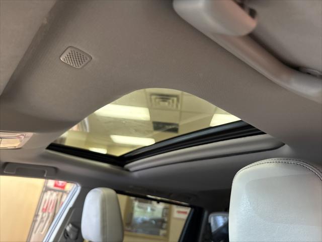 used 2019 Toyota Highlander car, priced at $29,765