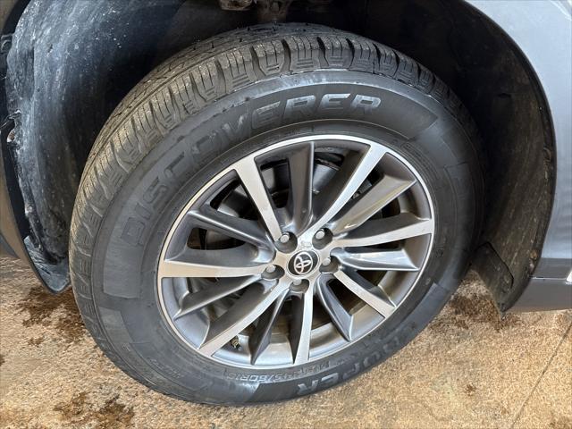 used 2019 Toyota Highlander car, priced at $29,765