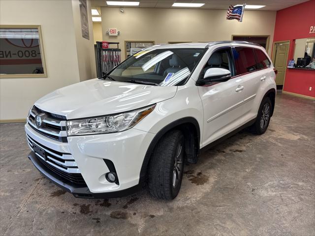 used 2019 Toyota Highlander car, priced at $29,765