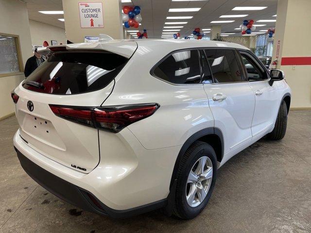 used 2021 Toyota Highlander car, priced at $32,928