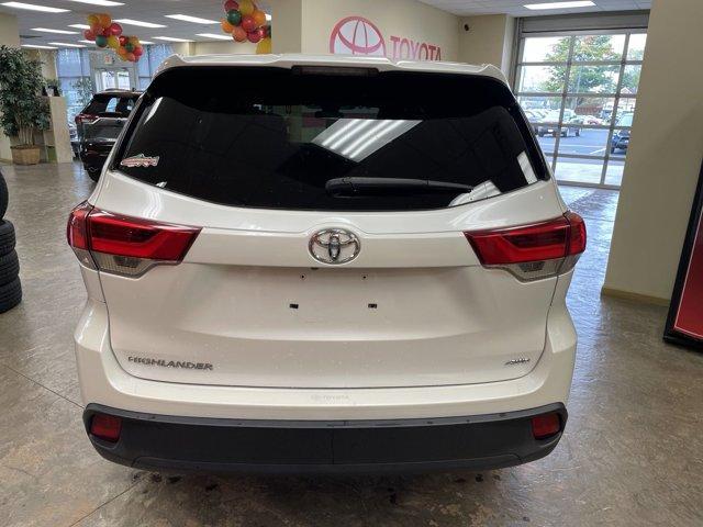 used 2019 Toyota Highlander car, priced at $25,584