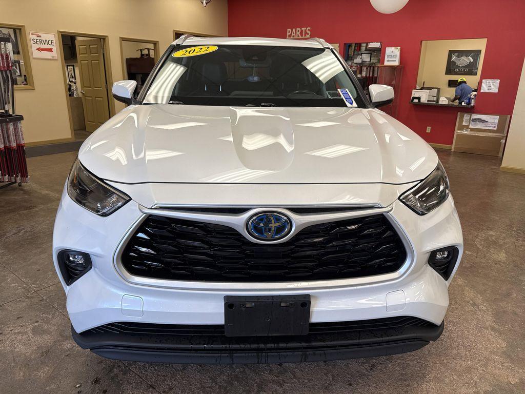 used 2022 Toyota Highlander Hybrid car, priced at $39,555