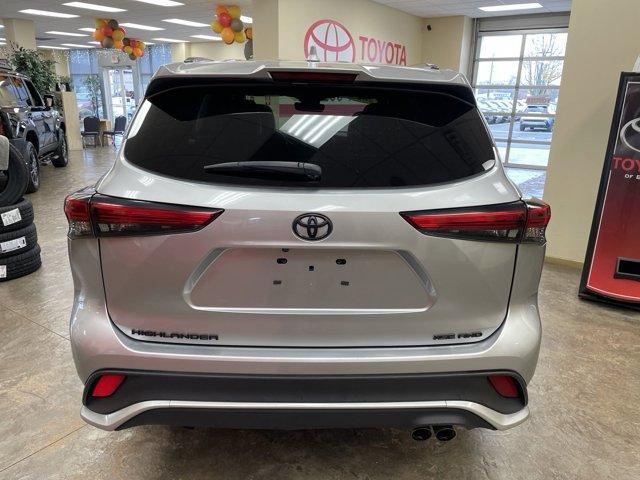 used 2022 Toyota Highlander car, priced at $36,755