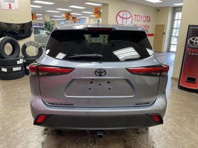 used 2021 Toyota Highlander car, priced at $36,930