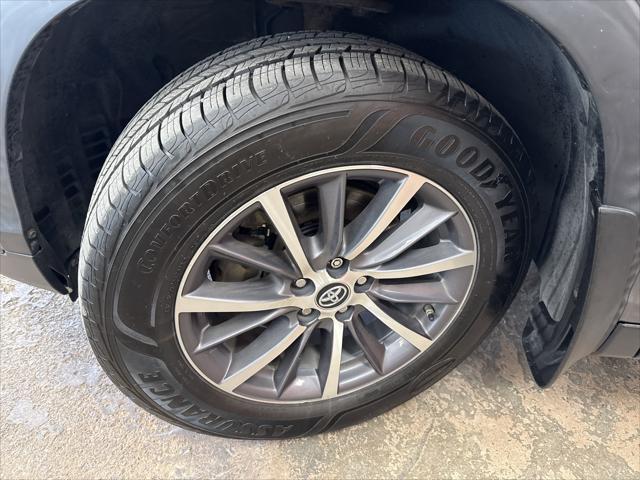 used 2019 Toyota Highlander car, priced at $25,995