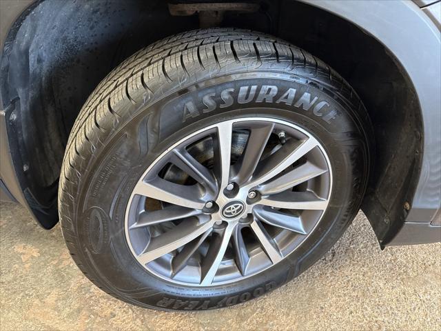 used 2019 Toyota Highlander car, priced at $25,995
