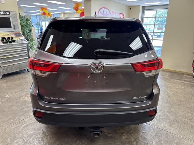 used 2019 Toyota Highlander car, priced at $25,995
