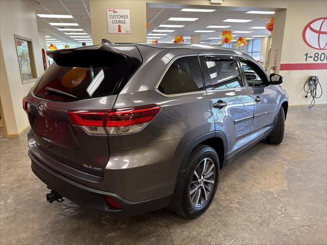 used 2019 Toyota Highlander car, priced at $25,995