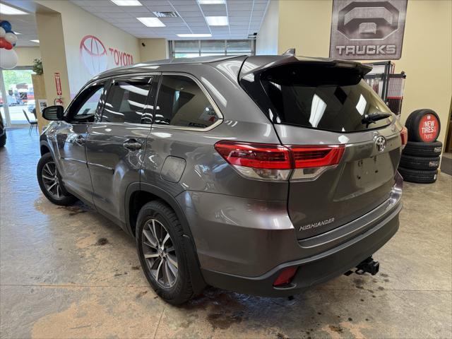 used 2019 Toyota Highlander car, priced at $25,995