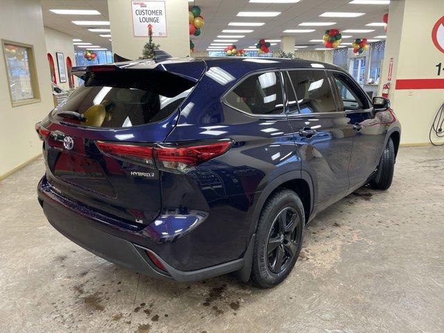 used 2022 Toyota Highlander Hybrid car, priced at $36,927