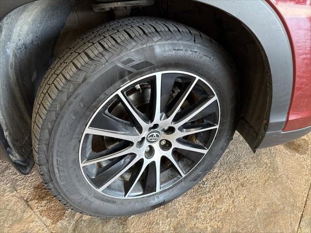 used 2017 Toyota Highlander car, priced at $22,992