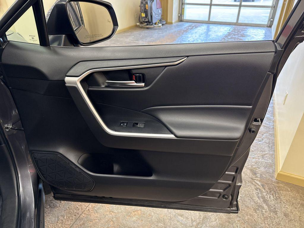 used 2022 Toyota RAV4 Hybrid car, priced at $30,933