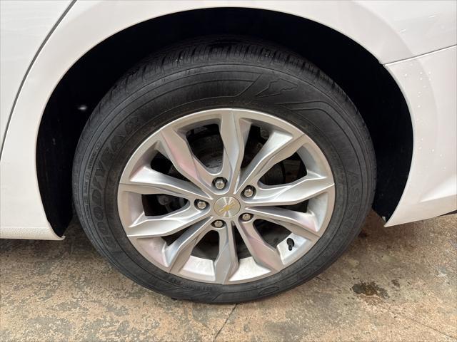 used 2019 Chevrolet Malibu car, priced at $19,527