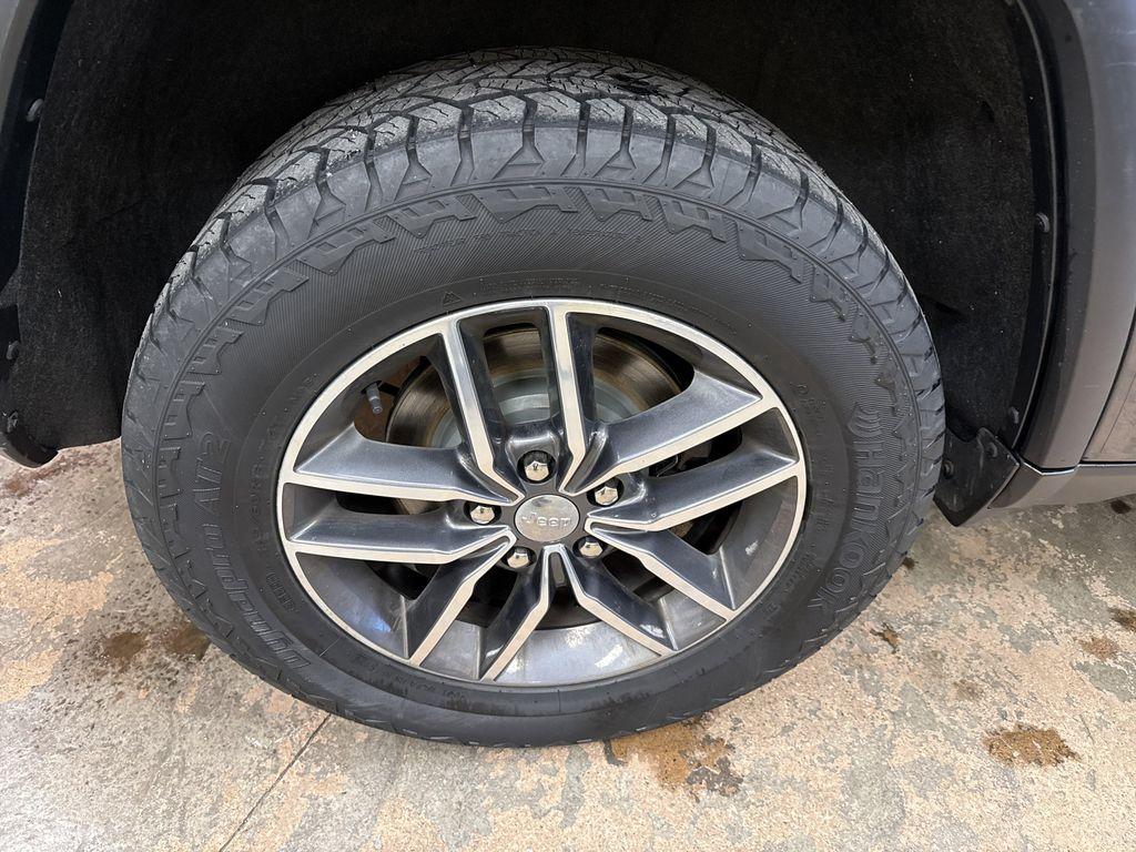 used 2018 Jeep Grand Cherokee car, priced at $19,975