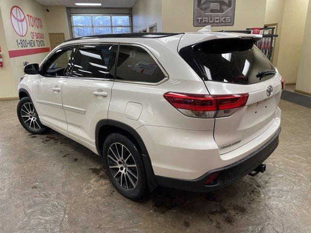 used 2018 Toyota Highlander car