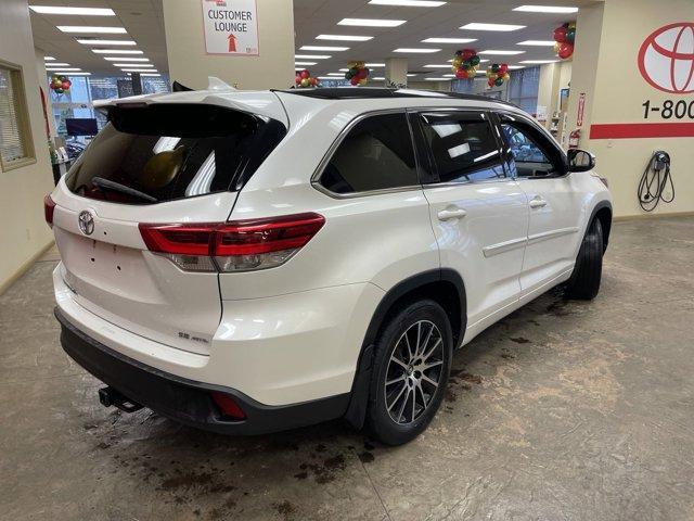 used 2018 Toyota Highlander car