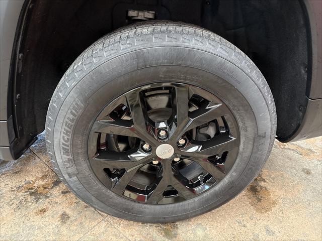 used 2021 Jeep Grand Cherokee L car, priced at $33,533