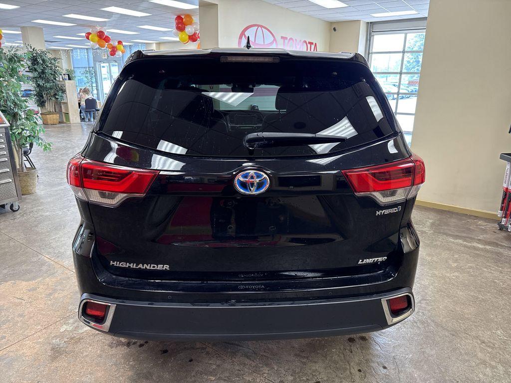 used 2019 Toyota Highlander Hybrid car, priced at $36,558