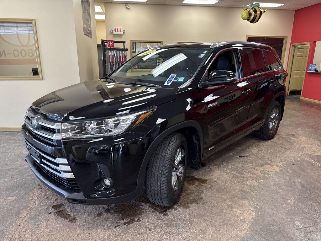 used 2019 Toyota Highlander Hybrid car, priced at $36,558