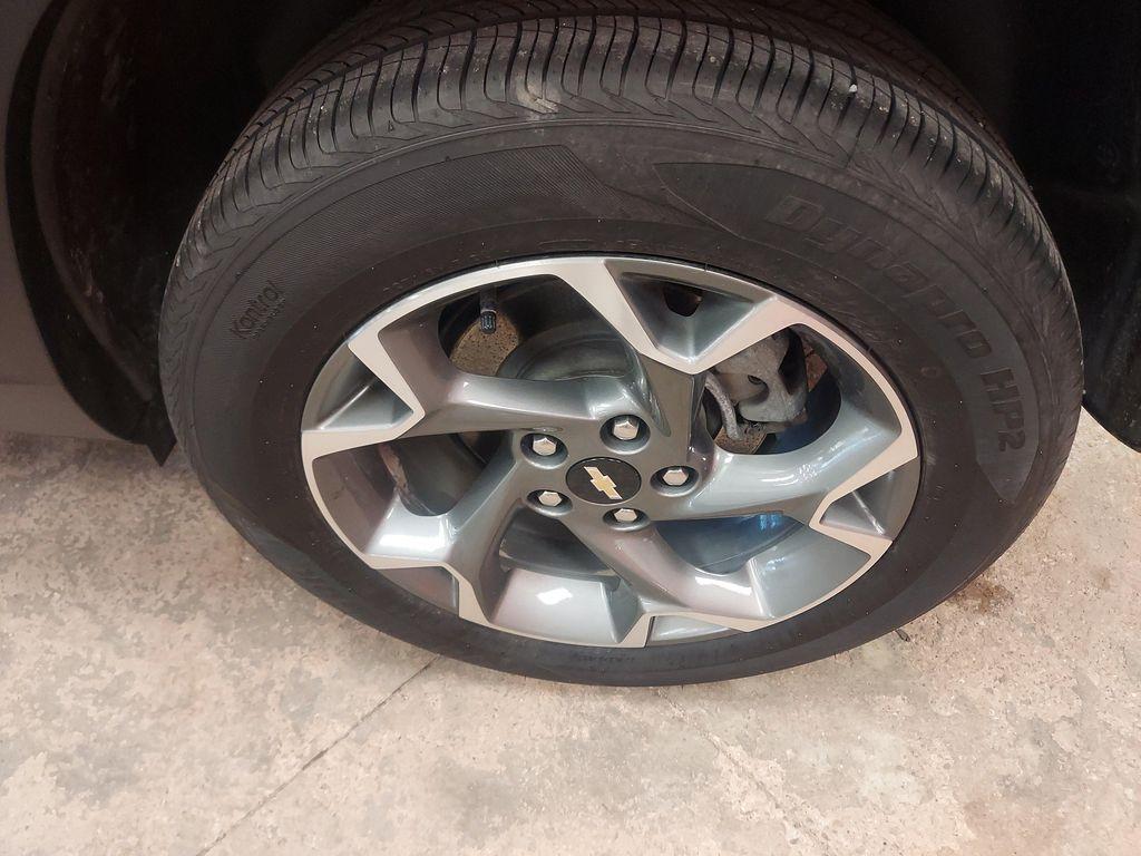 used 2024 Chevrolet Trax car, priced at $23,912