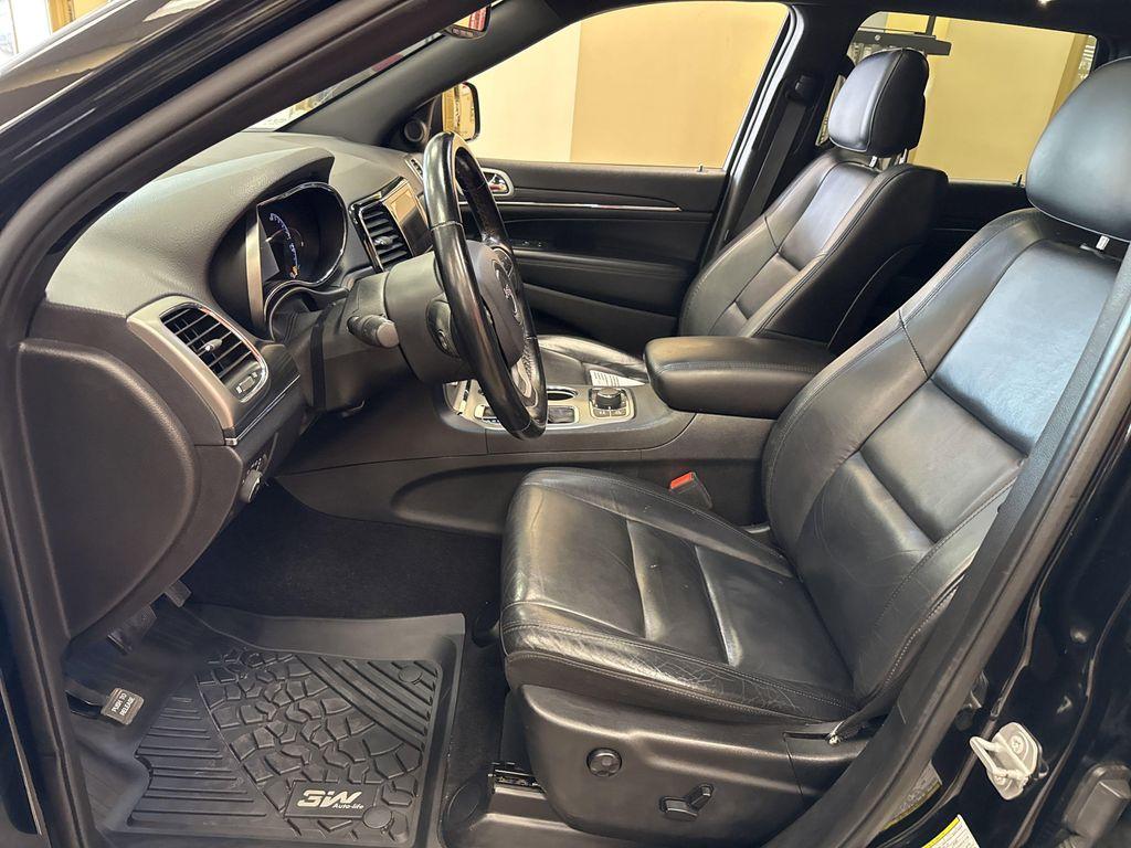 used 2020 Jeep Grand Cherokee car, priced at $23,976