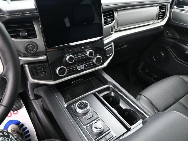new 2024 Ford Expedition car, priced at $69,667