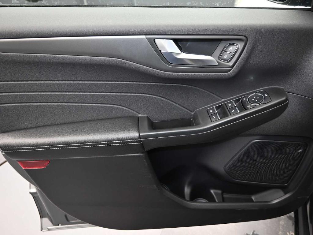 new 2025 Ford Escape car, priced at $31,962