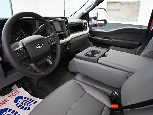 new 2024 Ford F-250 car, priced at $45,296