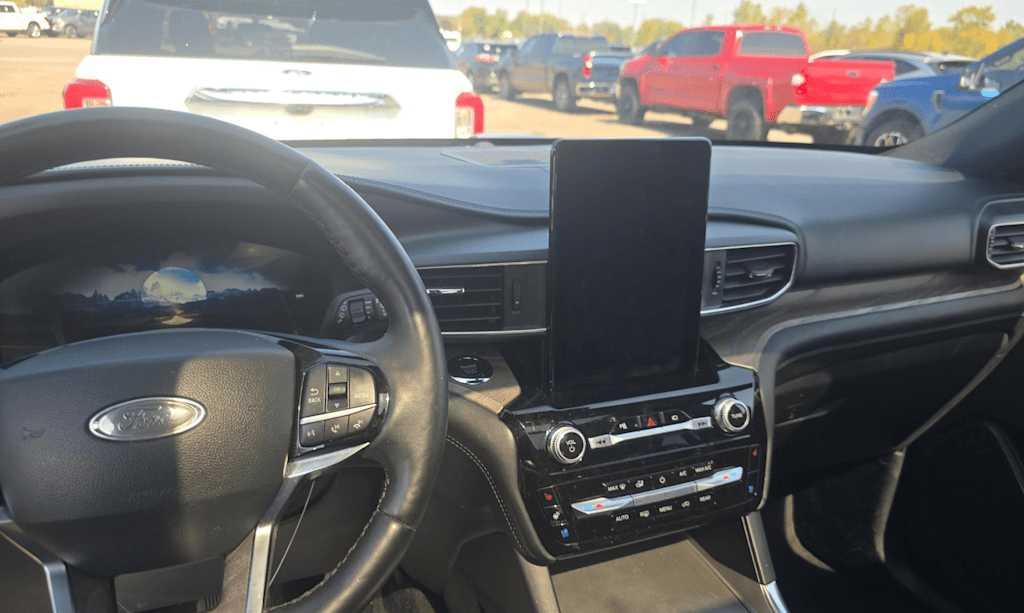 used 2022 Ford Explorer car, priced at $39,390