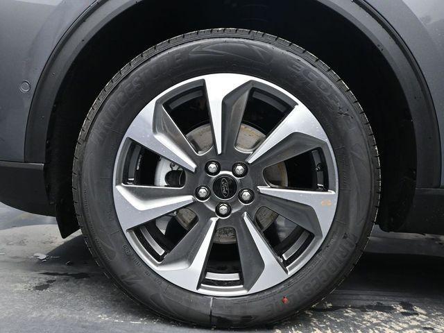 new 2024 Ford Escape car, priced at $40,005