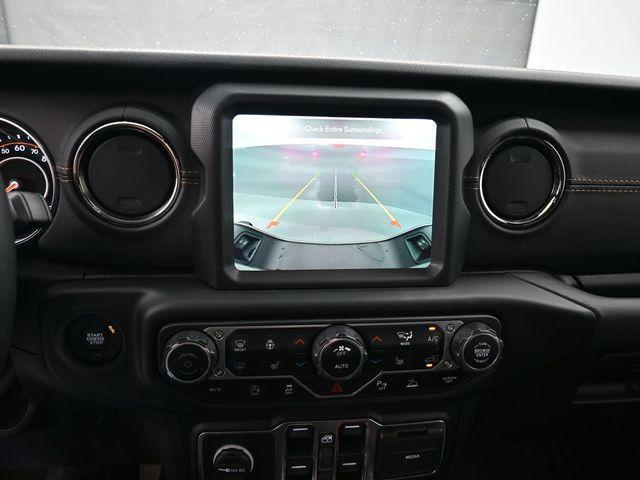 used 2022 Jeep Gladiator car, priced at $35,499