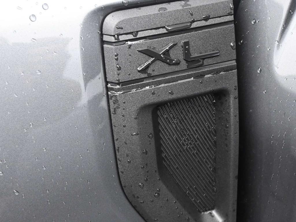 new 2025 Ford Maverick car