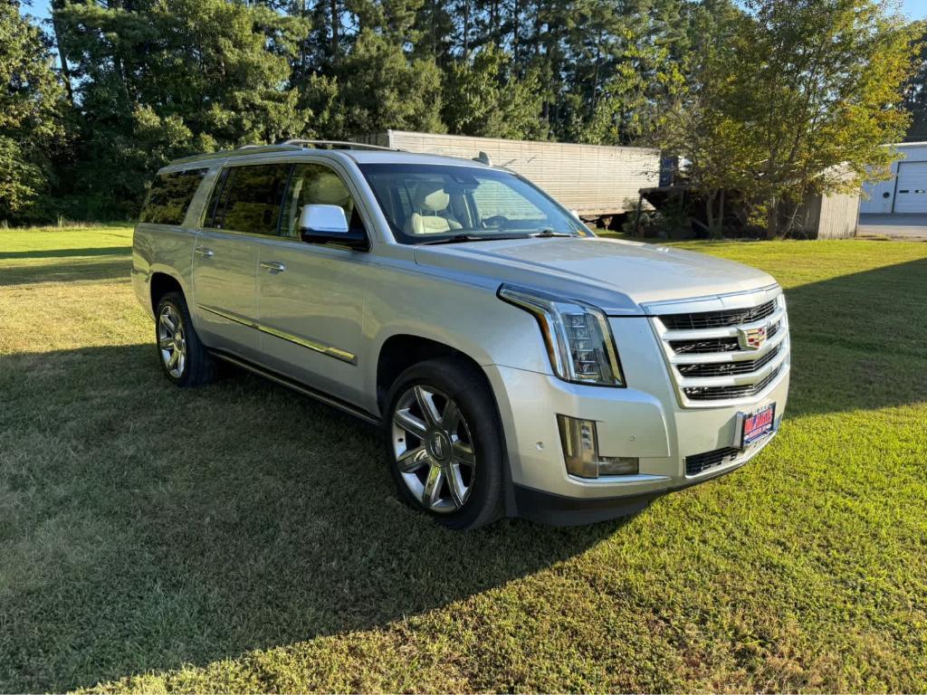 used 2018 Cadillac Escalade ESV car, priced at $30,990