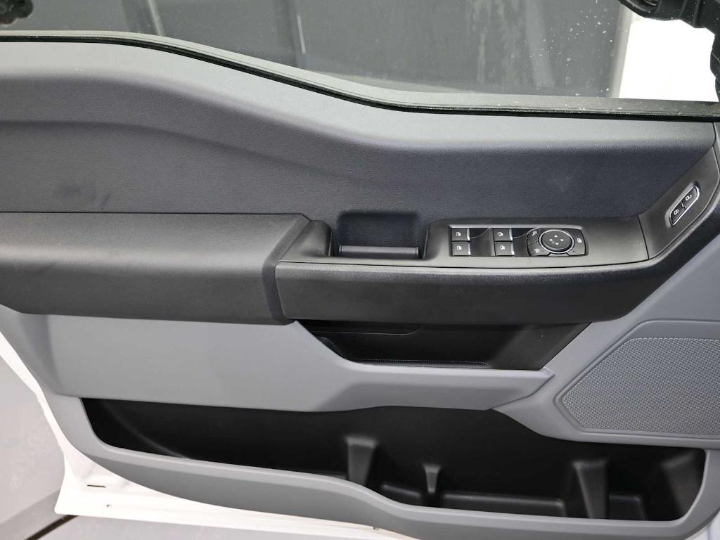 new 2025 Ford F-350 car, priced at $69,915