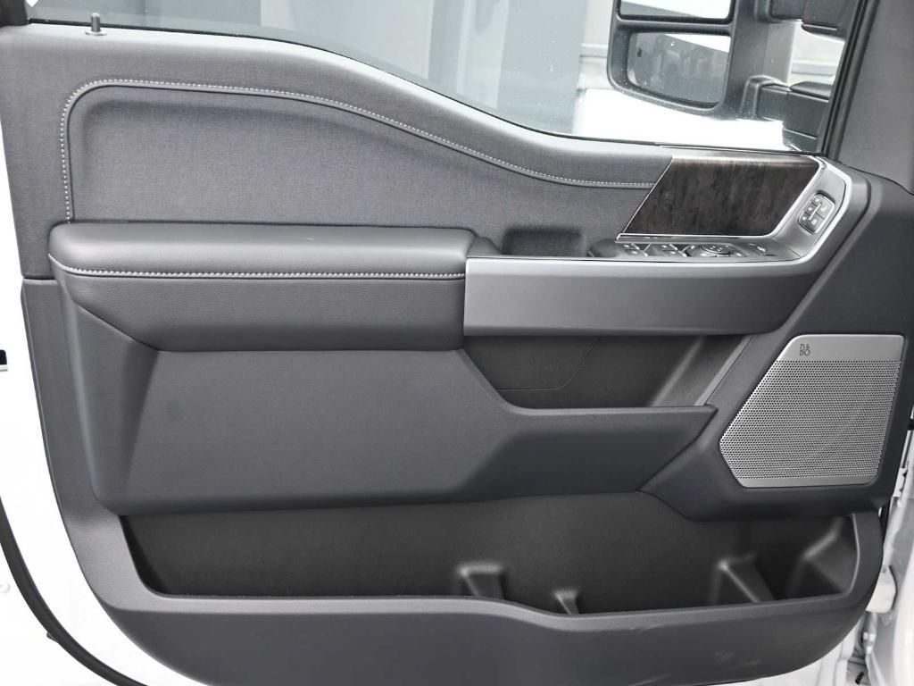 new 2025 Ford F-250 car, priced at $89,935