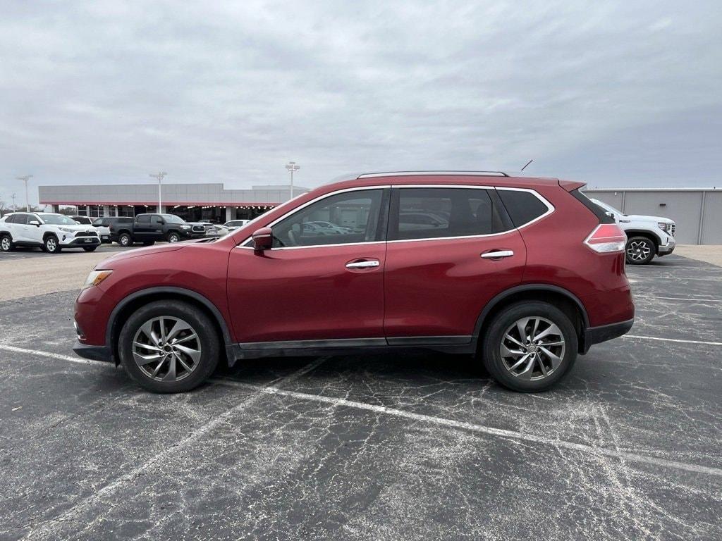 used 2015 Nissan Rogue car, priced at $16,131