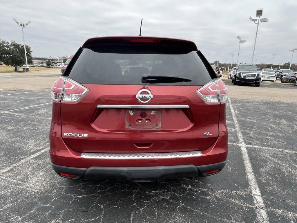 used 2015 Nissan Rogue car, priced at $16,131