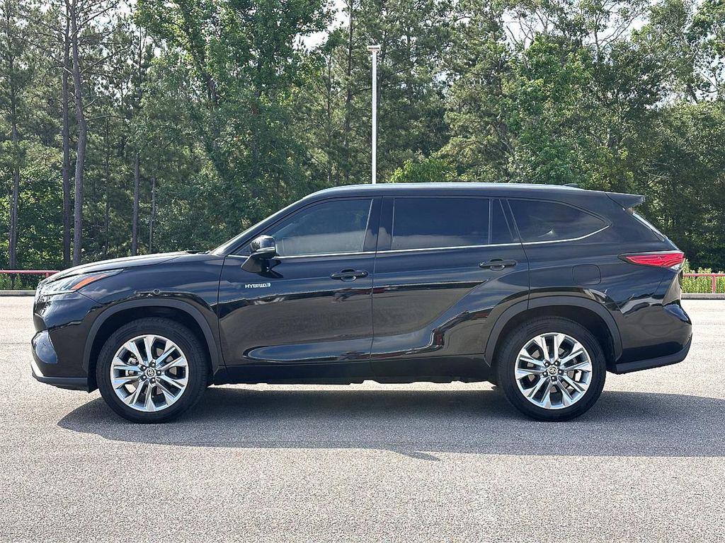 used 2021 Toyota Highlander Hybrid car, priced at $35,991