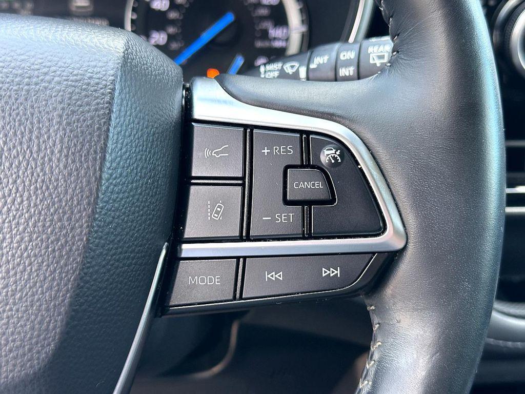 used 2021 Toyota Highlander Hybrid car, priced at $35,991