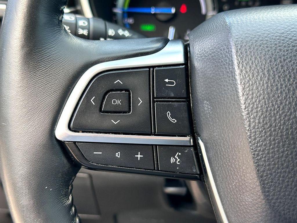 used 2021 Toyota Highlander Hybrid car, priced at $35,991