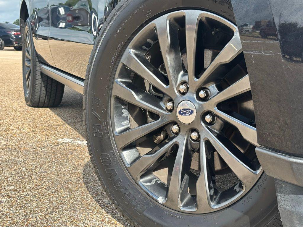used 2020 Ford Expedition car, priced at $25,953