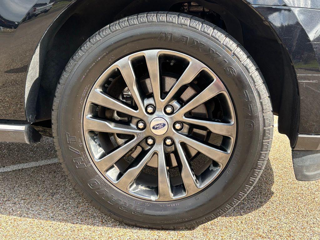 used 2020 Ford Expedition car, priced at $25,953