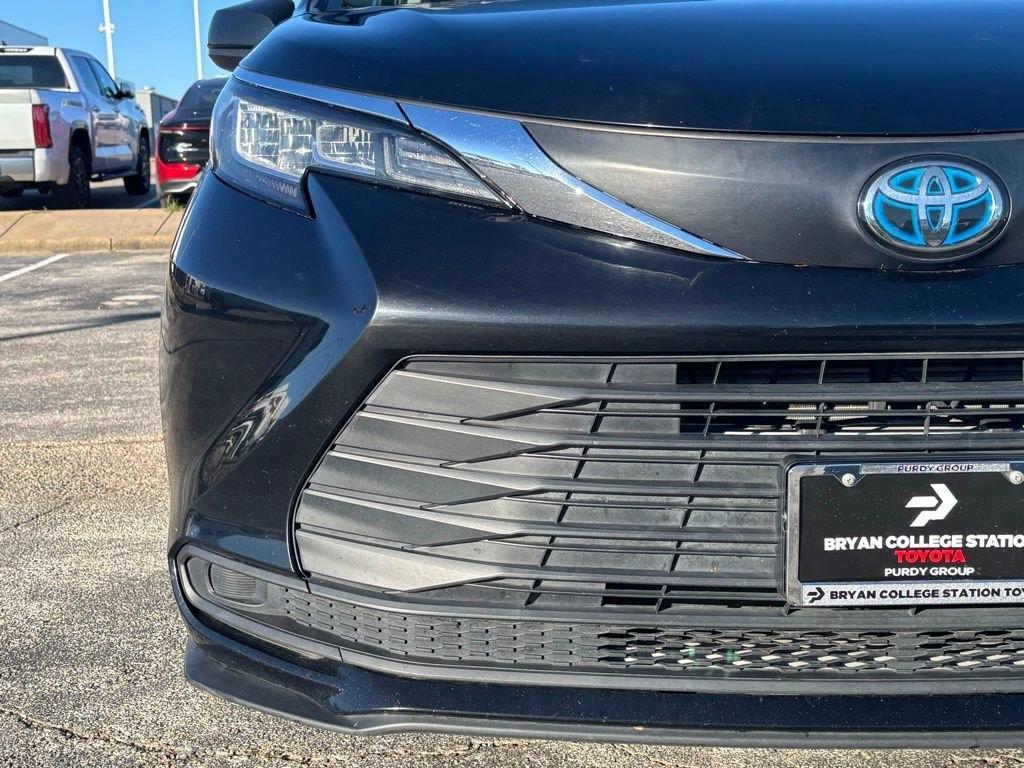 used 2022 Toyota Sienna car, priced at $35,991