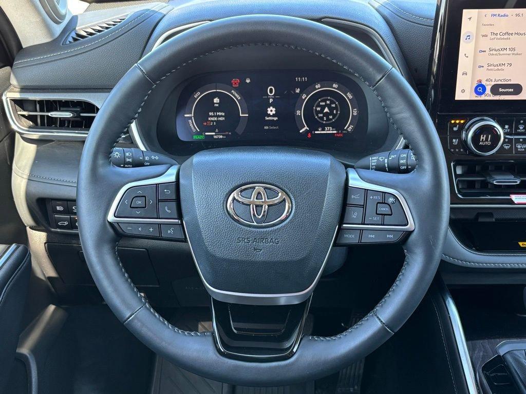 used 2024 Toyota Highlander Hybrid car, priced at $55,003