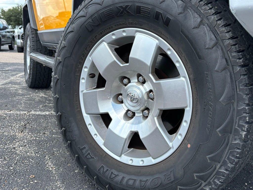 used 2007 Toyota FJ Cruiser car, priced at $14,991