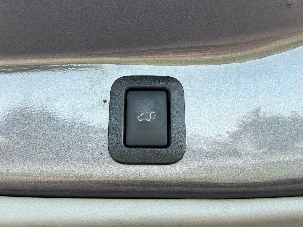 used 2019 Toyota Highlander car, priced at $26,991