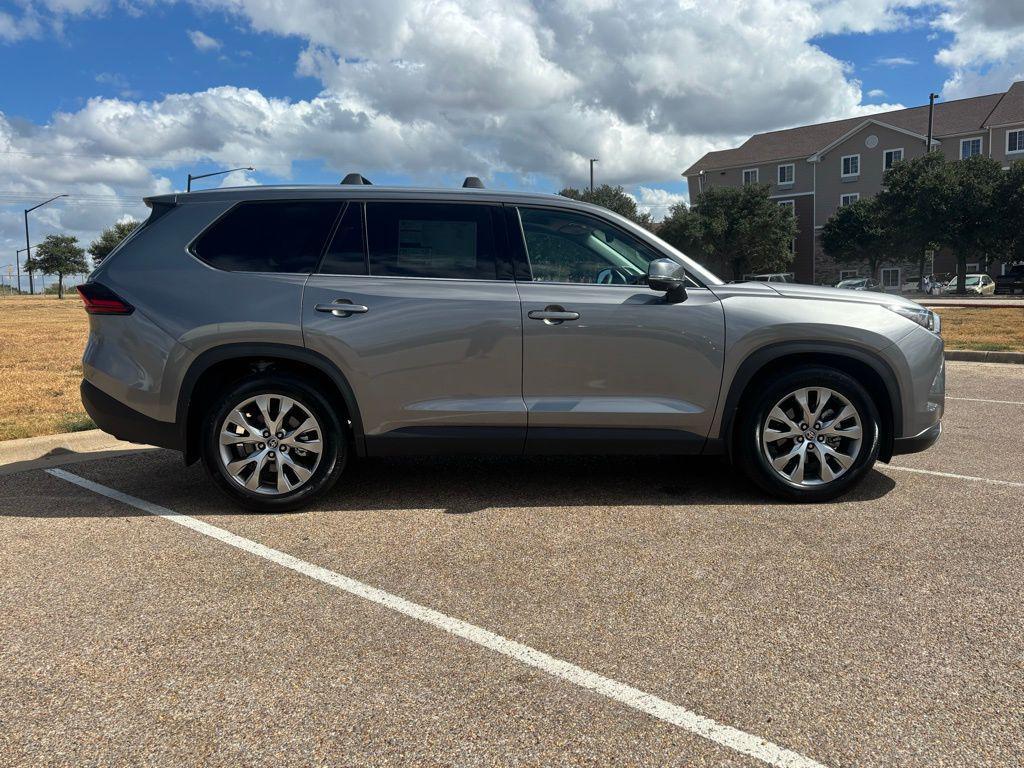 new 2025 Toyota Grand Highlander car, priced at $55,084