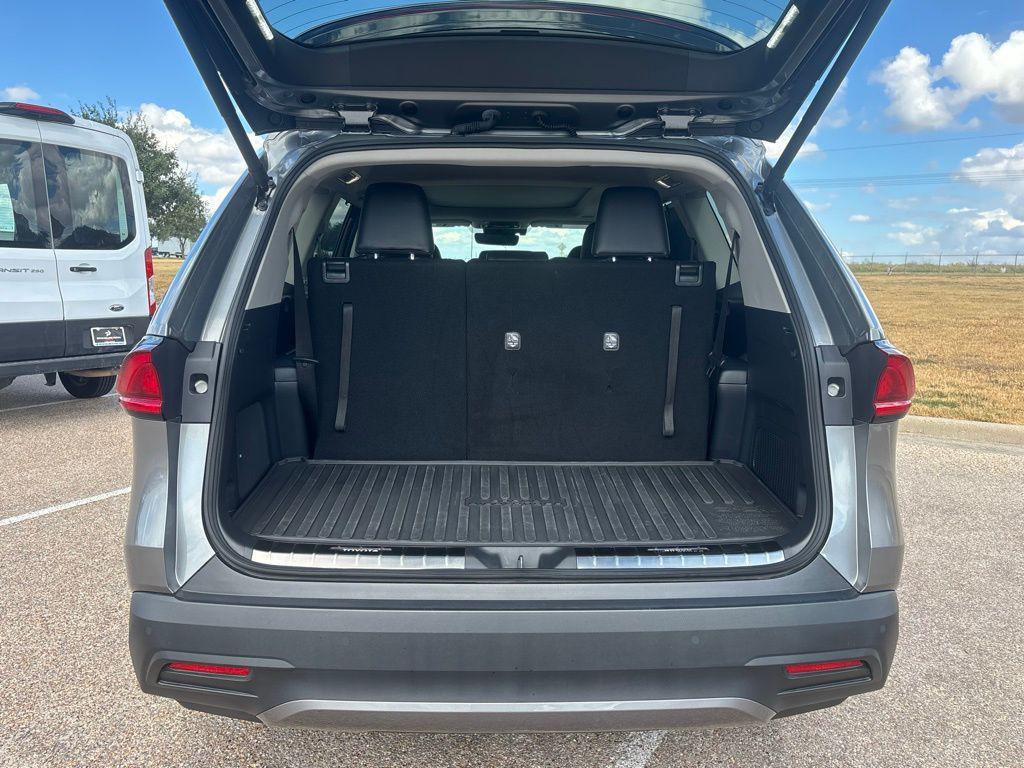 new 2025 Toyota Grand Highlander car, priced at $55,084
