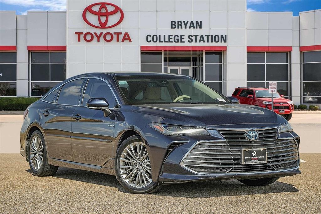 used 2020 Toyota Avalon Hybrid car, priced at $25,952