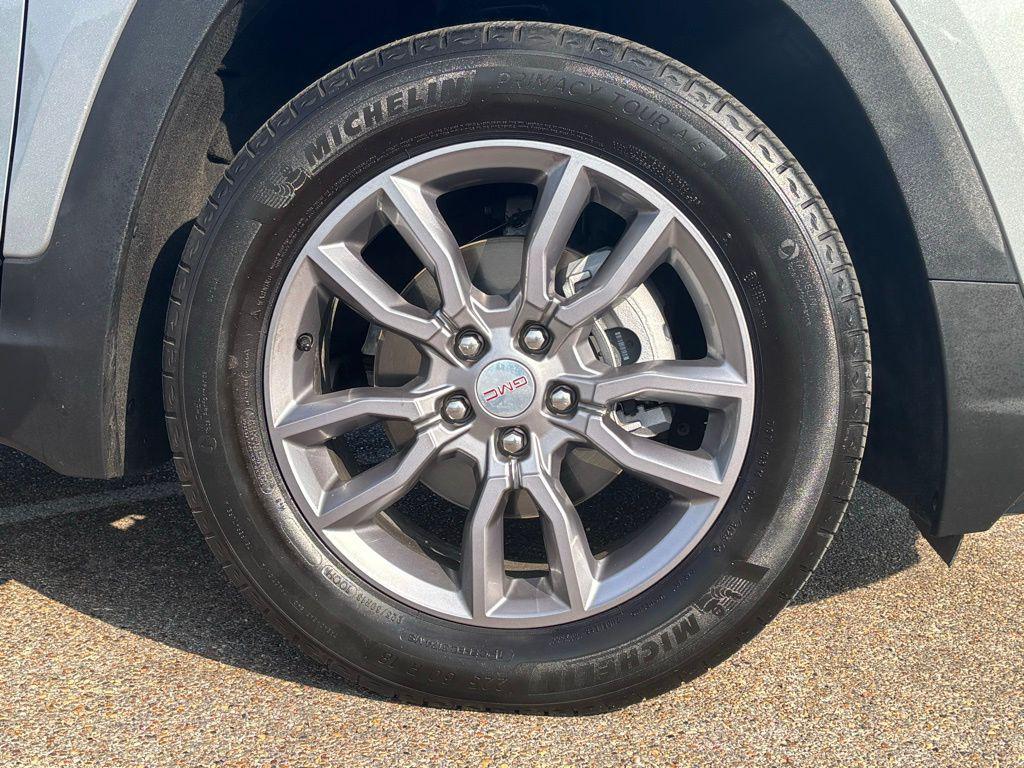 used 2024 GMC Terrain car, priced at $22,101